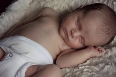 Découvrez les meilleures pratiques 2026 pour un sommeil paisible de bébé
